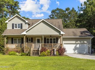 2405 Country Club Rd, Morehead City, NC 28557