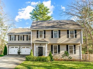 5 Rolling Ln, Natick, MA 01760