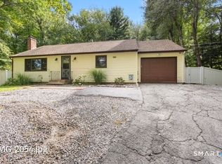 65 Burwell Rd, New Hartford, CT 06057