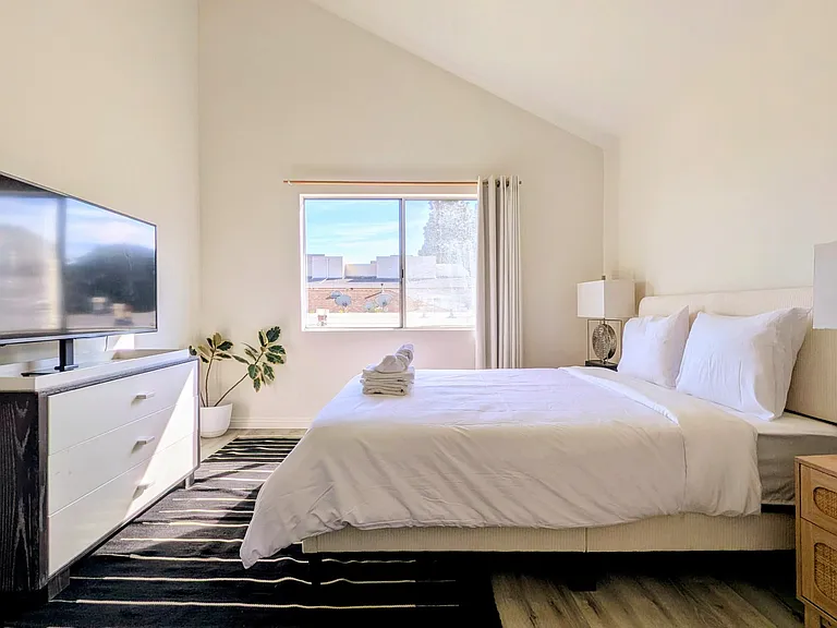 2452 S Centinela Ave #5 — Photo 15
