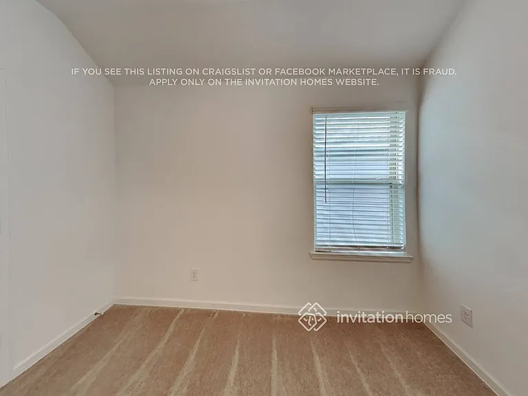 4019 Champlain Way — Photo 11
