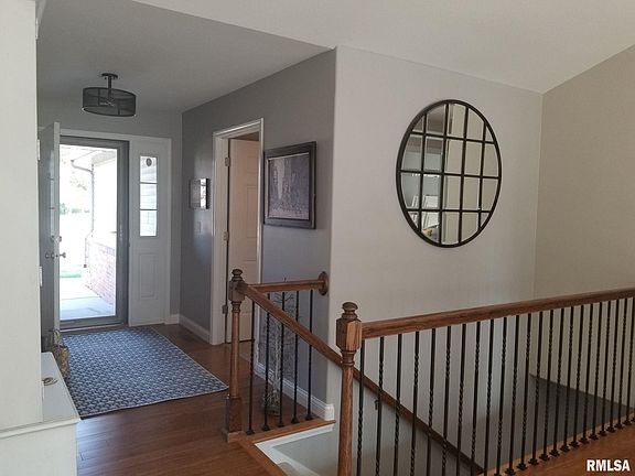 2nd image of 2514 W Stonehenge Ct