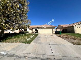 5831 Evergem Ave, Palmdale, CA 93552