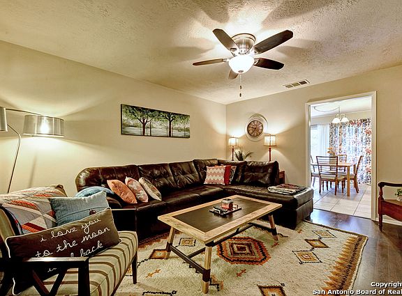 4th image of 14307 Brangus Dr