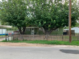 910 Plainview Rd, Seymour, TX 76380