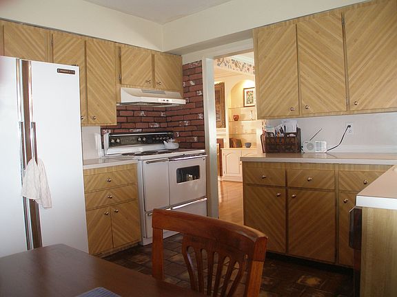 5th image of 605 Lakeview Ave