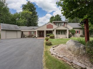 47337 Sunset Dr, Wellesley Island, NY 13640