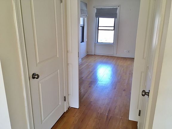 3rd image of 238 Lafayette Ave #3
