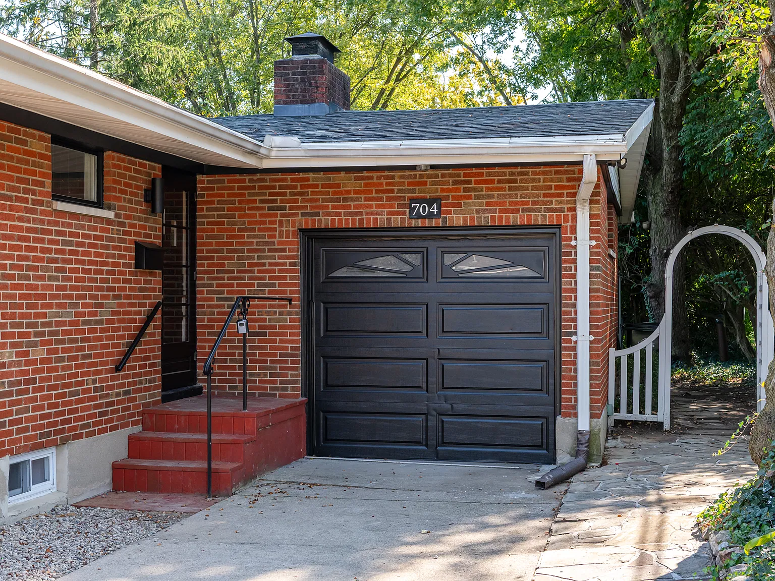704 Brubaker Dr — Photo 2