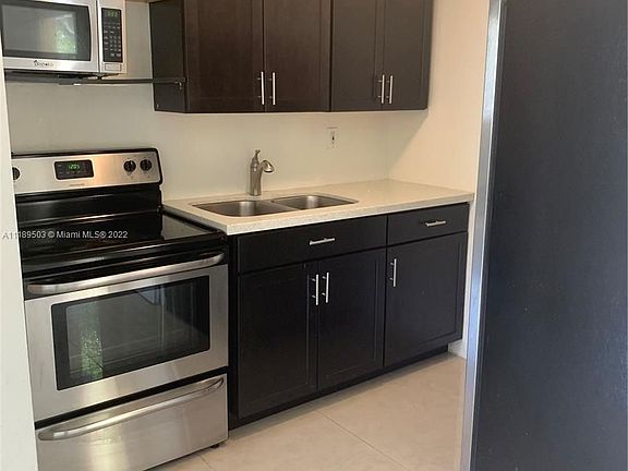 5th image of 2715 Tigertail Ave APT 109