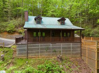 387 River View Trl W, Dahlonega, GA 30533