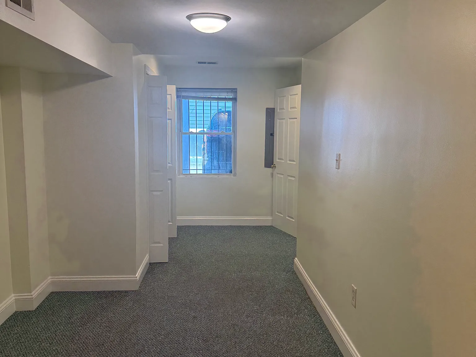 1 bed, 700 sqft, $1,800 — Photo 2