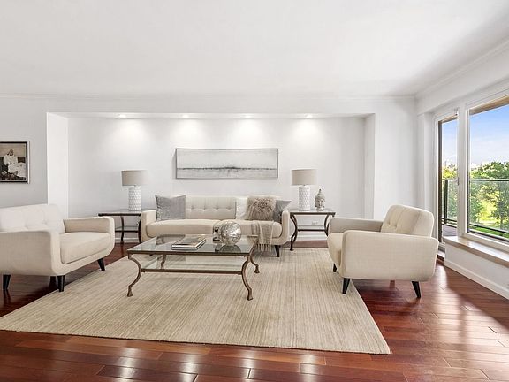 3rd image of 200 Central Park S APT 8H