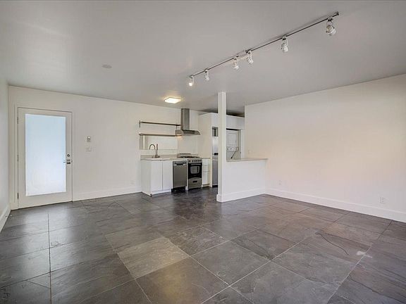 3rd image of 653 Silver Lake Blvd #8