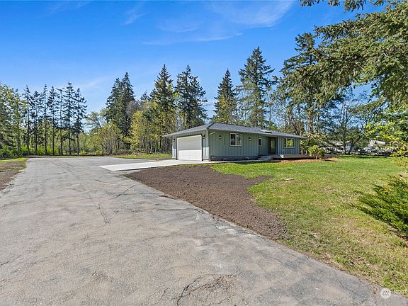 2nd image of 1578 Crestview Drive