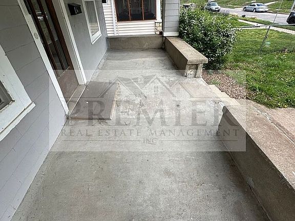 2nd image of 5618 Forest Ave