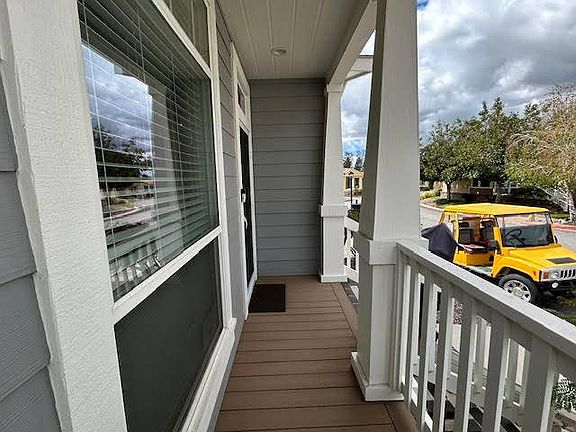 3rd image of 15455 Glenoaks Blvd Space 559