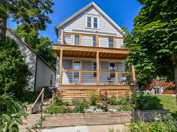 3115 South Brisbane AVENUE, Milwaukee, WI 53207