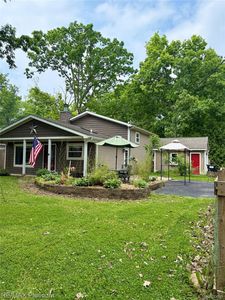 1707 Maxfield Rd, Hartland, MI, 48353