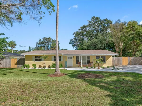 12271 137th St N, Largo, FL 33774