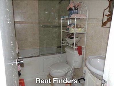 2nd image of 8411 NW 59th Pl