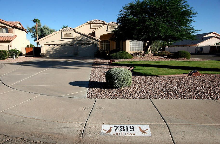 1st image of 7819 W Kerry Ln