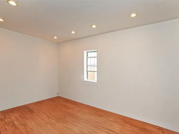 1244 Jefferson Avenue image 16 of 20