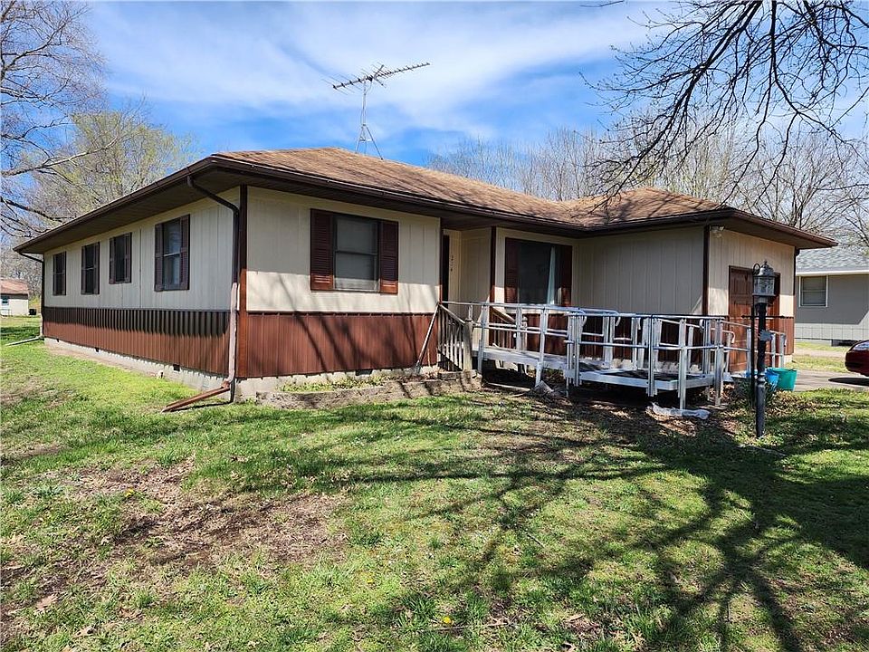 214 W Washington St, Arma, KS 66712 Zillow