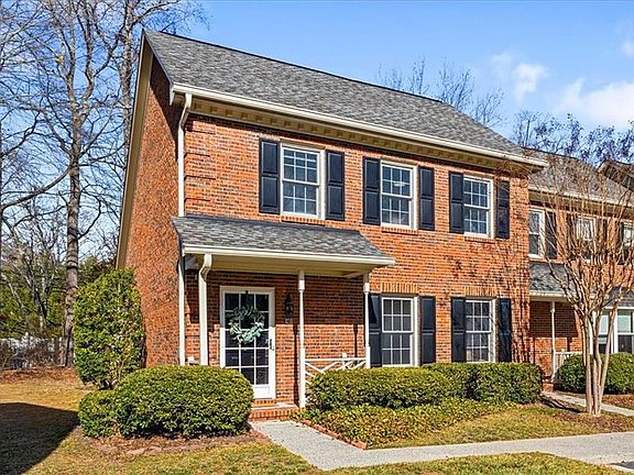 3rd image of 27 Park Village Ln Unit A