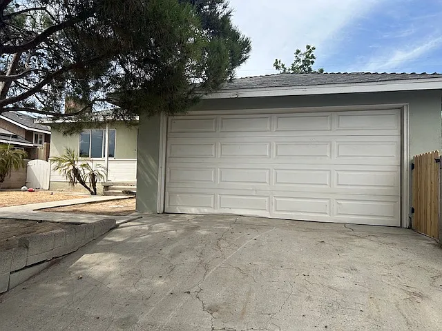6604 Franklin Ave — Photo 2