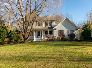 182 Old Sylvan Lake Rd, Hopewell Junction, NY 12533