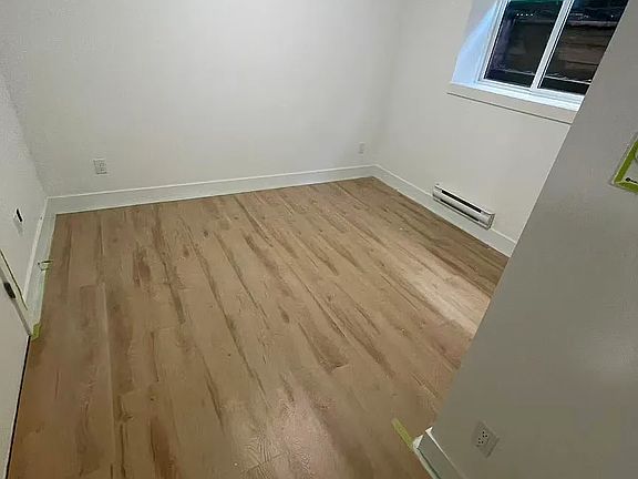 3rd image of 6060 Brooks Cres #14
