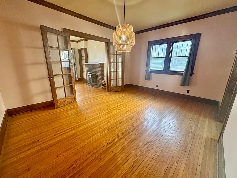 810 S 35th St — Photo 12