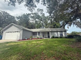 2655 Spring Ct, Deland, FL 32720