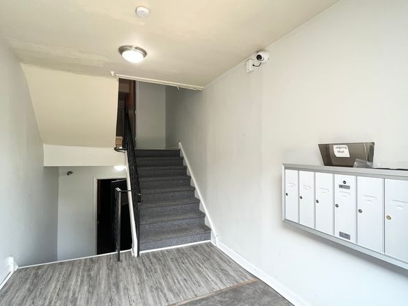 101 W 2nd St #8DB66FCE0