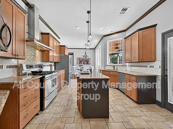 5th image of 308 W Aurora Vista Trl