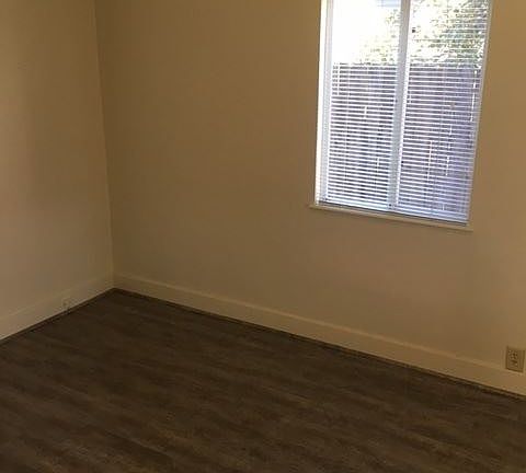 5th image of 1111 S Central Ave APT C