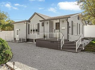 649 Edinborough St, Windsor, ON N8X3C8