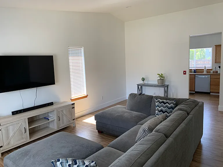 2491 Aviation Dr — Photo 22