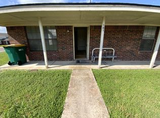 101 Valley Cir APT B, Gatesville, TX 76528