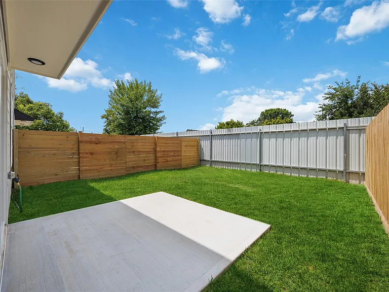 1836 Ferguson Way St #B — Photo 7