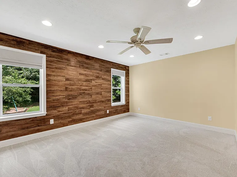 1735 Berry Ct — Photo 13
