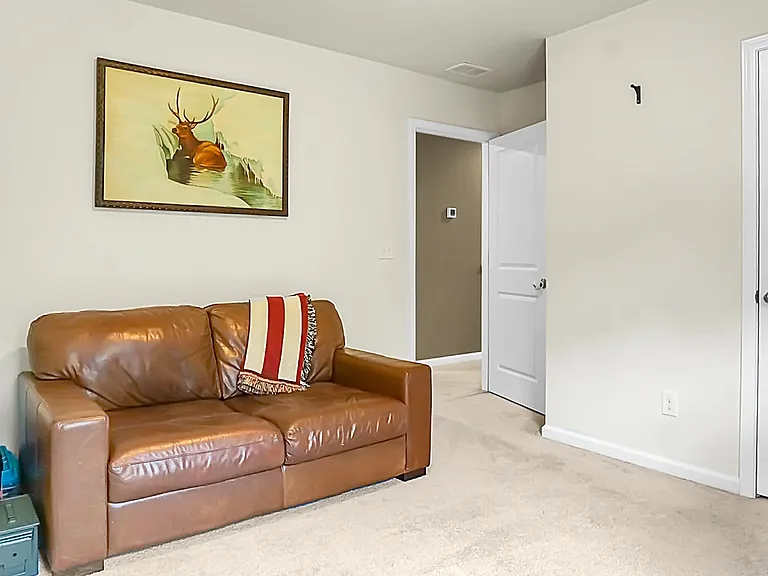 642 Woolum Dr — Photo 40