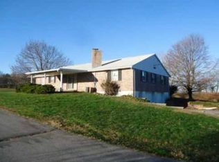 355 Steely Hill Rd, Riegelsville, PA 18077