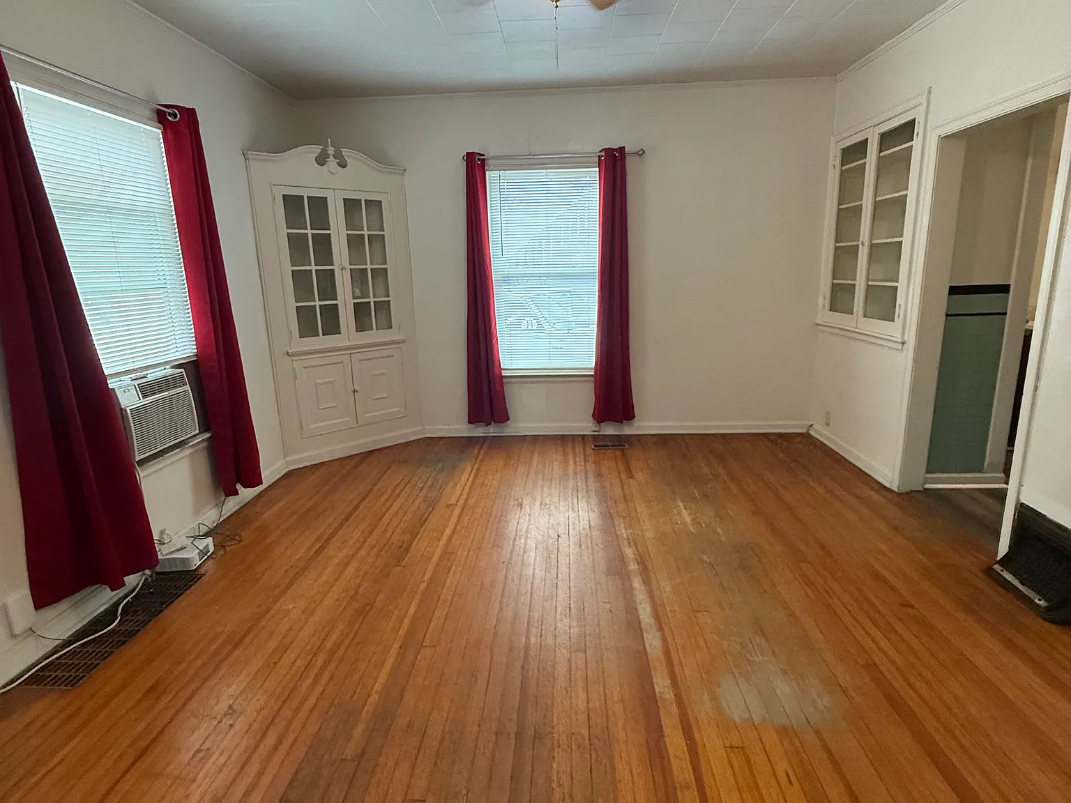 1 bed, 864 sqft, $735 — Photo 3