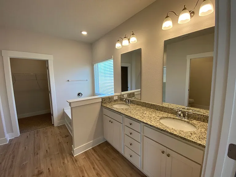 3398 Southwind Dr — Photo 20