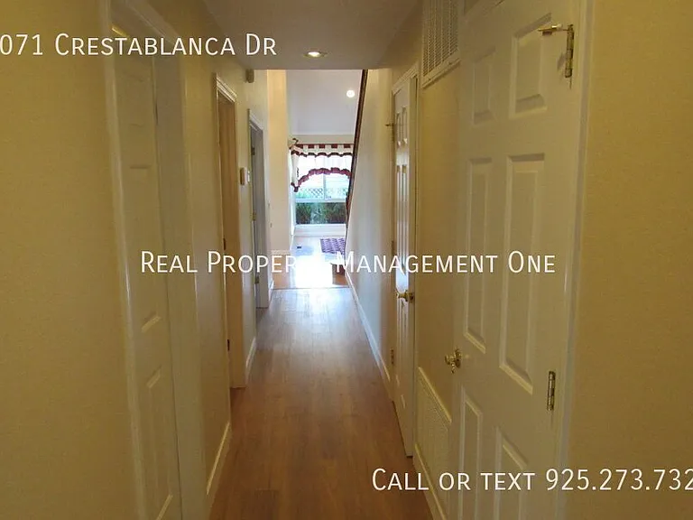 3071 Crestablanca Dr — Photo 20