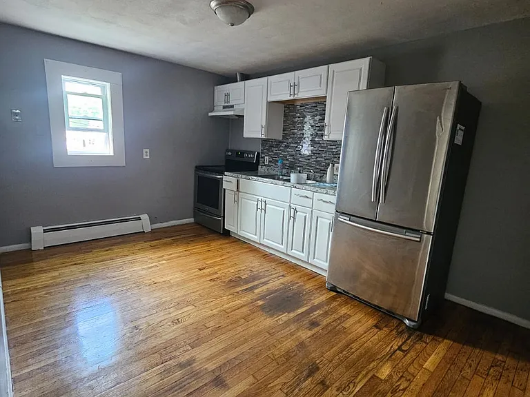 116 Roberts St #B — Photo 4
