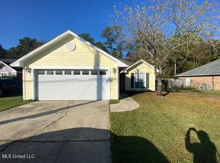 11537 Bayou Pl, Ocean Springs, MS 39564