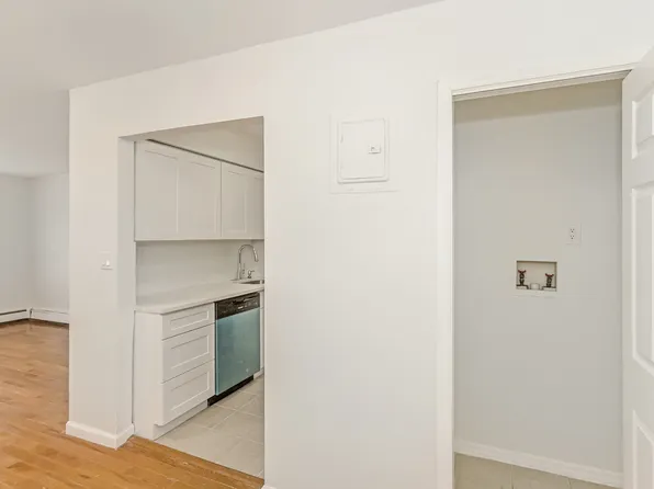 84-124 Austin Street image 10 of 38